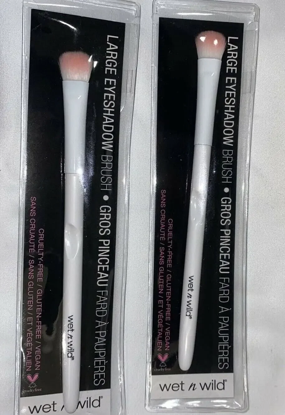 Wet N Wild Large Eyeshadow Brush Cruelty Free Vegan Set of 2